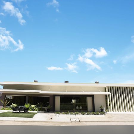 Laoag Parklane Hotel Dış mekan fotoğraf